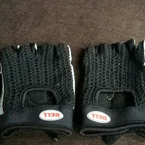 Fingerless gloves for excerise