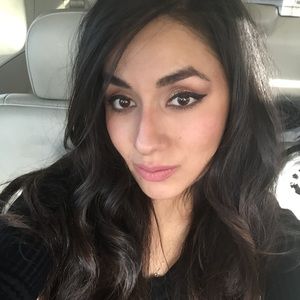 Meet your Posher, Erika