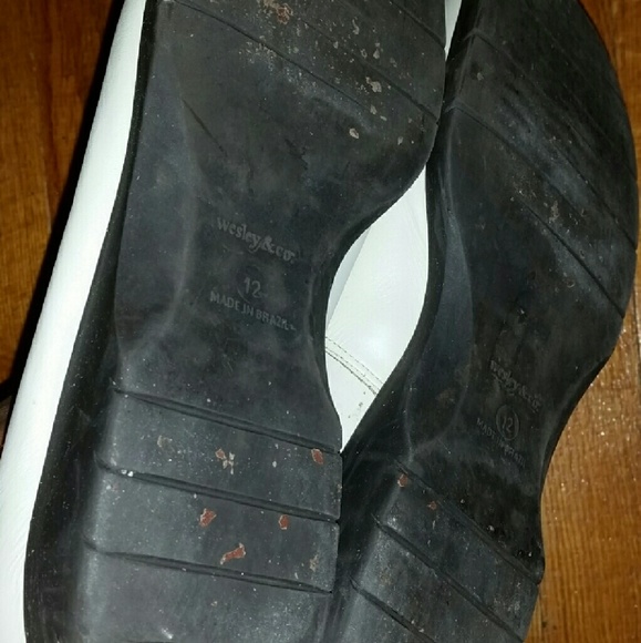 Shoe's - Picture 4 of 4