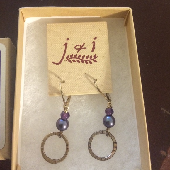 MAINE made Earrings - Picture 1 of 4