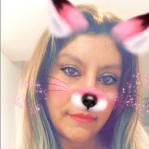 Meet your Posher, Adriana