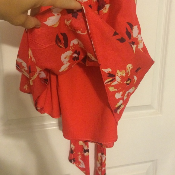 Express strapless dress - Picture 2 of 4