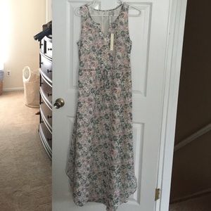 NWT LC Floral Maxi Dress
