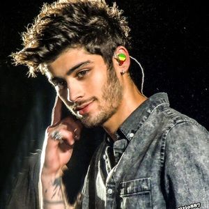 Meet your Posher, Rayyan