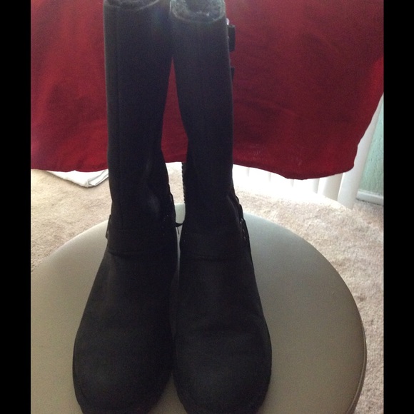 UGG  black leather boots