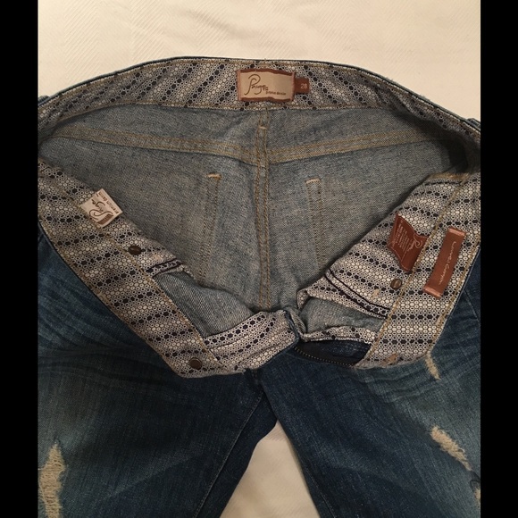 ๐HOST PICK๐Paige Denim
Laurel Canyon Flare Jeans - Picture 4 of 4