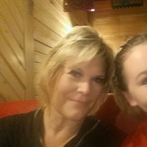 Meet your Posher, Angela