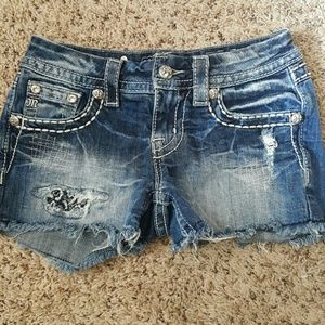 Miss me short Metallic embroidered blow out pocket