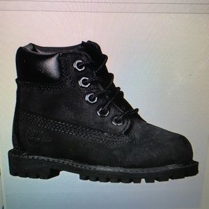 NIB never worn baby toddler timberland boots 6