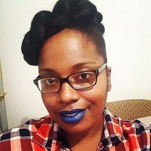 Meet your Posher, Dominique