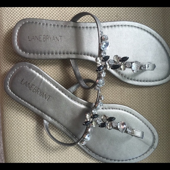 Cute Sandals, never worn.