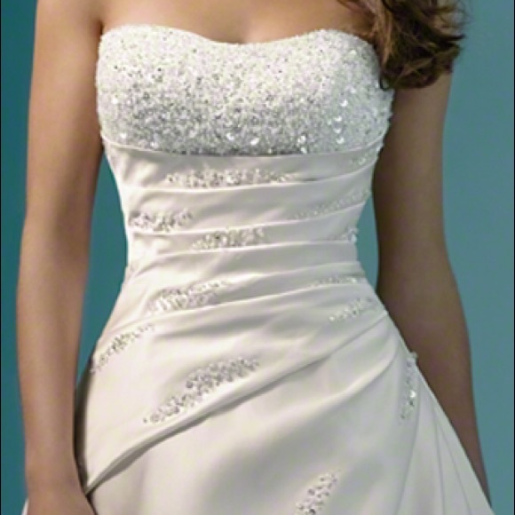 Alfred Angelo Designer Wedding Dress Princess New - Picture 1 of 5