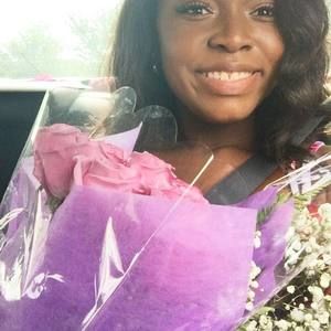 Meet your Posher, Naomi ciera