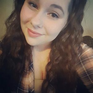 Meet your Posher, Tara