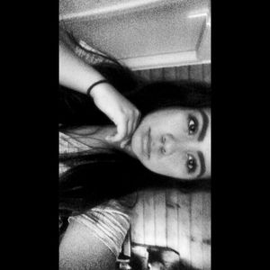 Meet your Posher, Isabel