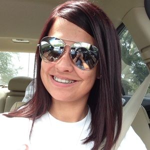 Meet your Posher, Brooke