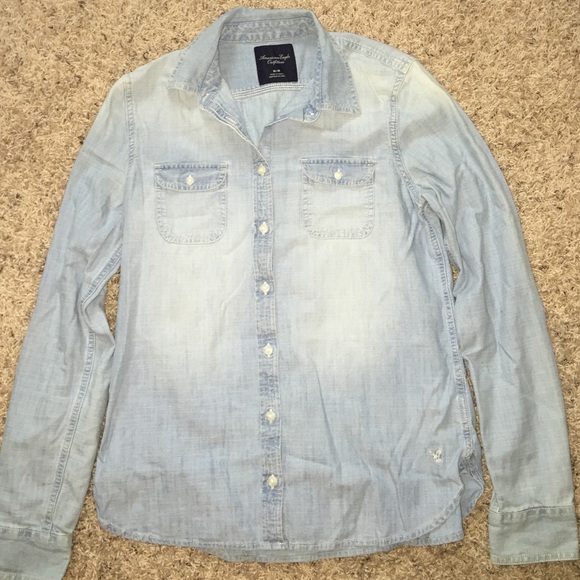 American eagle button down