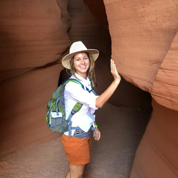 Meet your Posher, Jessica - Picture 4 of 4