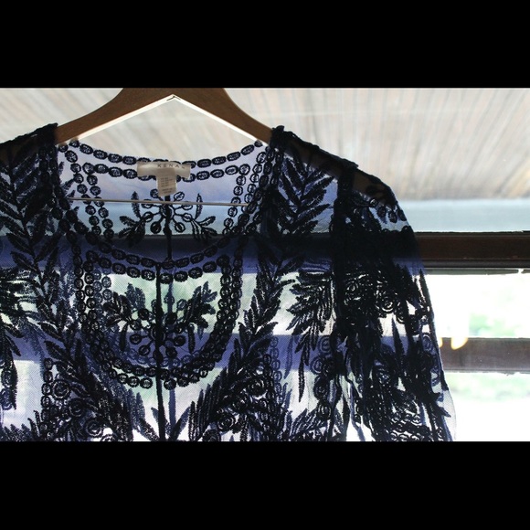 Navy Lace 3/4 Sleeve Top