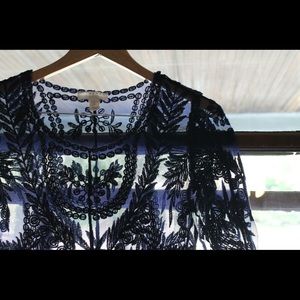 Navy Lace 3/4 Sleeve Top