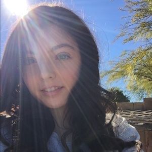 Meet your Posher, Madison