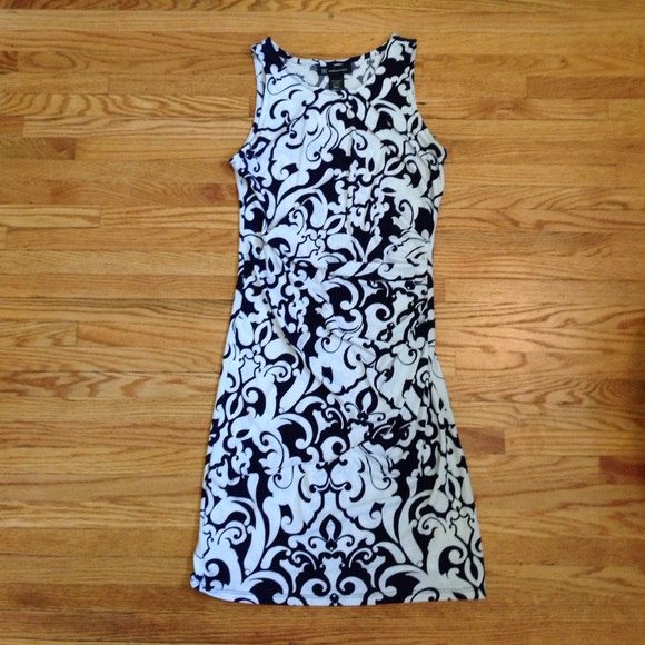 INC Body con dress with ruching