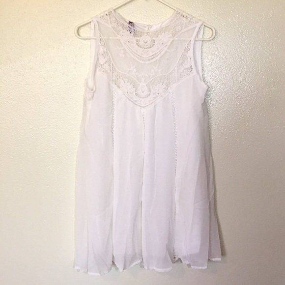 white crochet lace shift dress - Picture 3 of 4