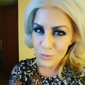 Meet your Posher, Monica