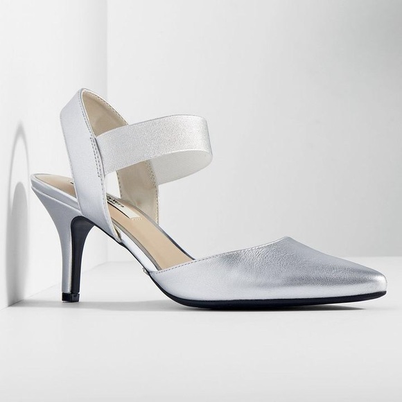 Silver cut out leather Pumps | Vera Wang