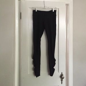 Lululemon size 6 speed tight cozy leggings black