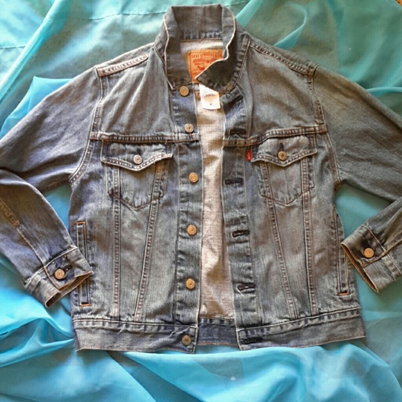 Levis jean jacket flawless 🐴