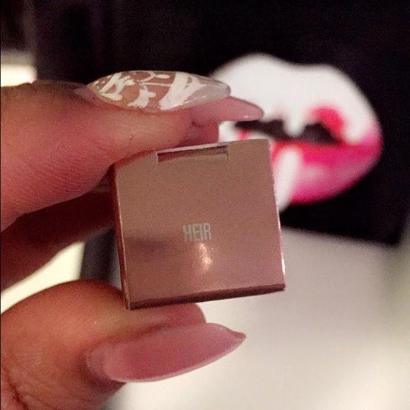 Lip kit - Picture 2 of 2