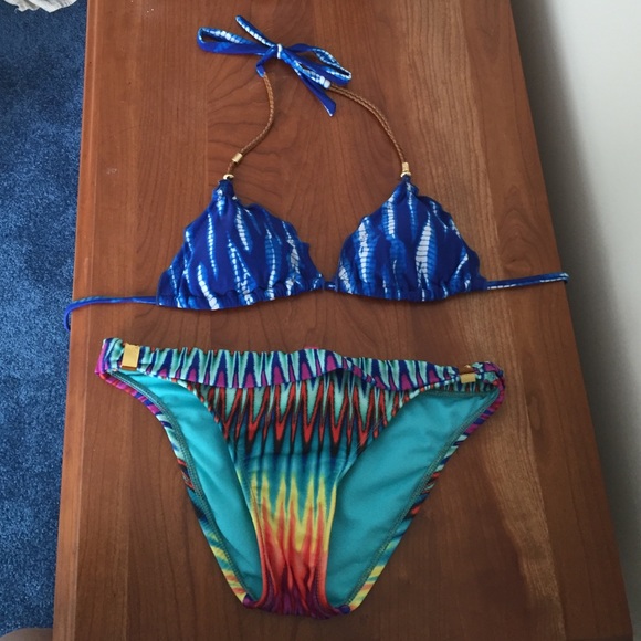 Blue ruffle triangle bikini and tie dye bottoms