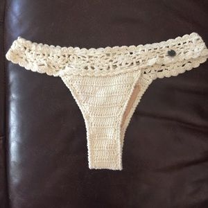Mora crochet bikini bottoms size small
