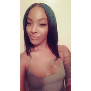 Meet your Posher, Alexia