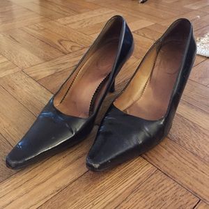 Gucci black leather pumps with wooden heel