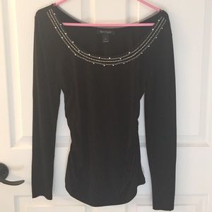 White House black market black top