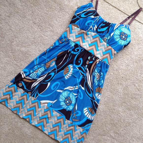 La Belle Size S patterned dress