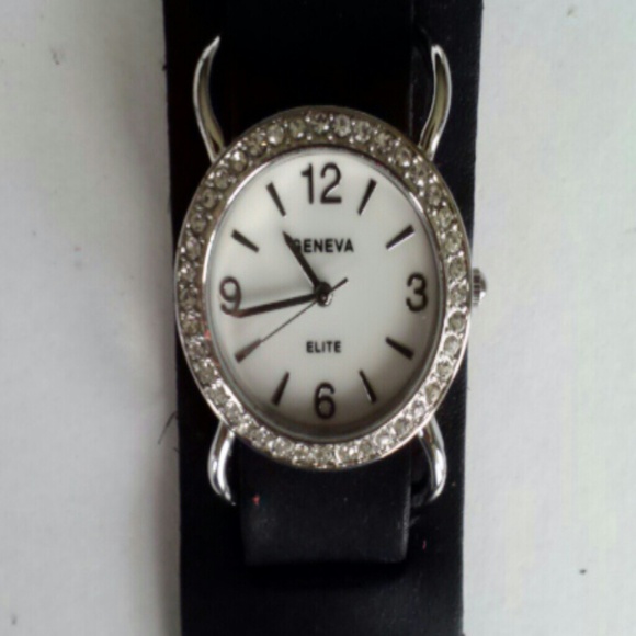 Geneva fashion watch with crystals, black leather