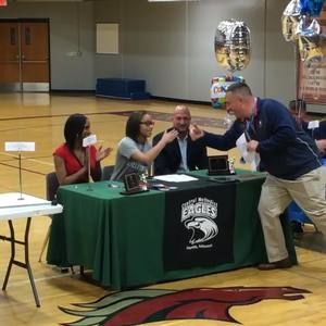 Meet your Posher, Destiny