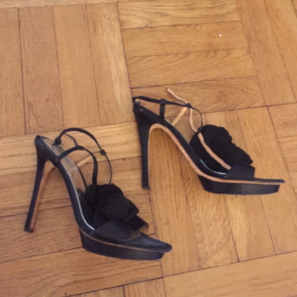 Badgley mischka Randee black satin t strap shoe - Picture 3 of 3