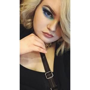 Meet your Posher, Stacie