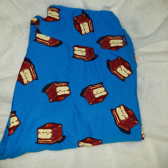 LuLaRoe Cake Slices