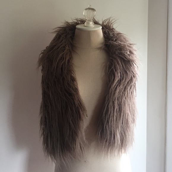 Faux Fur Short Vest