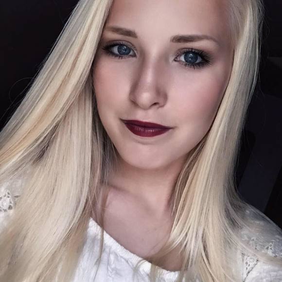 Meet your Posher, Kaia - Picture 1 of 1