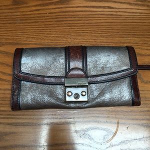 Fossil wallet