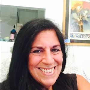 Meet your Posher, Stacey