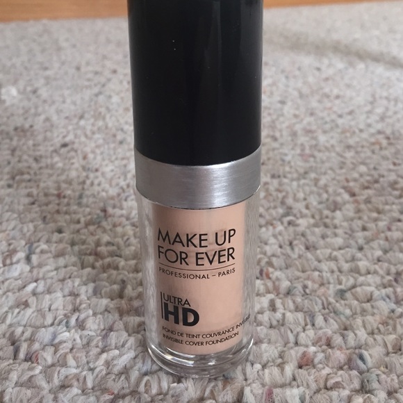 Makeup forever ultra hd foundation