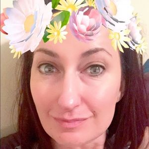 Meet your Posher, Liz