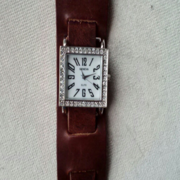 Geneva fashion crystal watch, brown leather